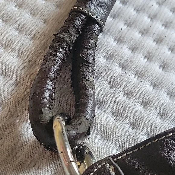 Copy-Messenger Purse - Picture 3 of 8